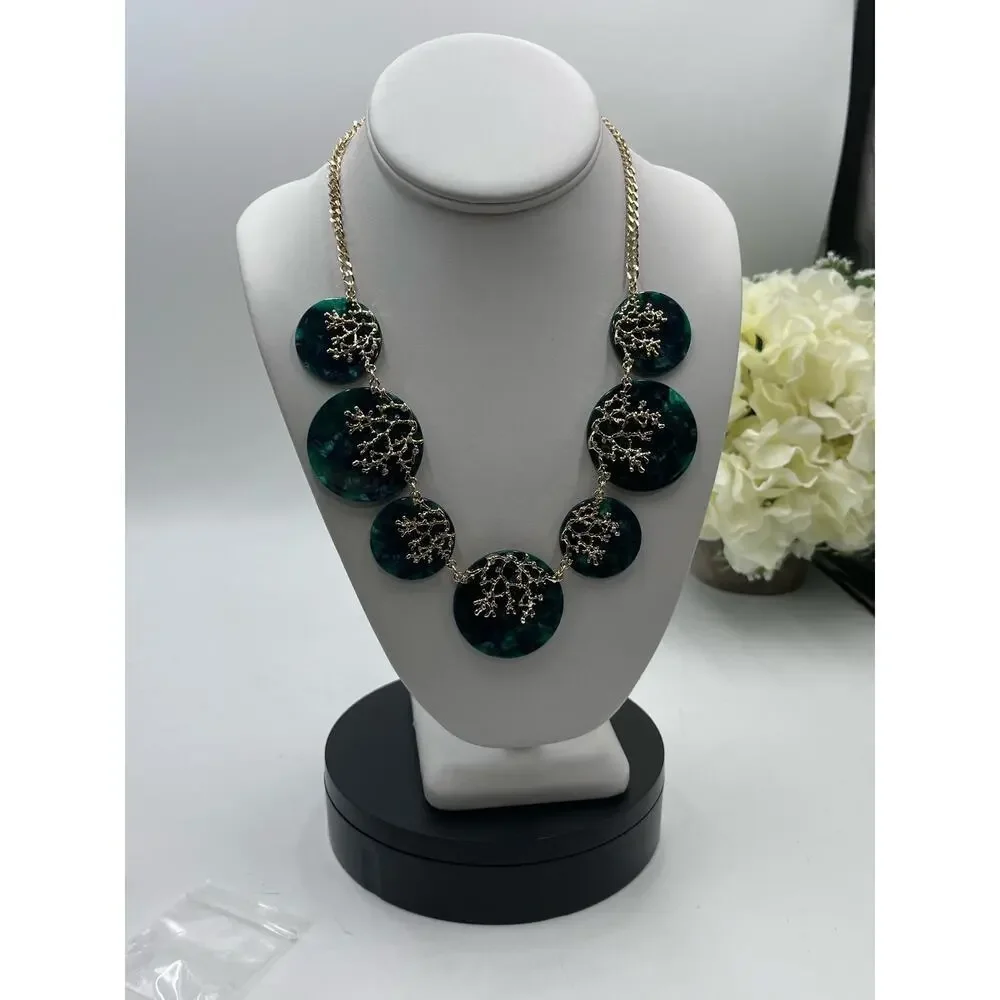 Lilly Pulitzer Coral Cove Emerald Isle Green Round Disc Crystal‎ Necklace New